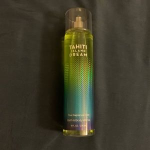 *BOGO FREE* “Tahiti Island Dream” B&BW